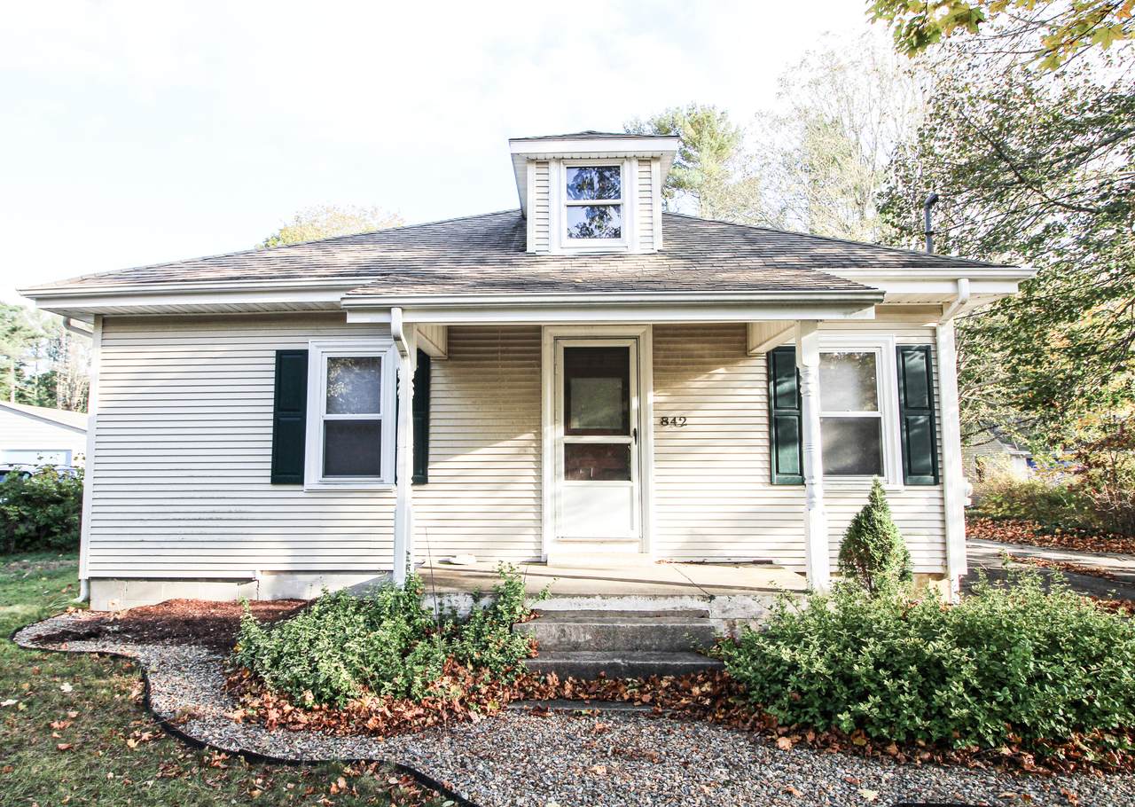 842 County Road - Photo 1