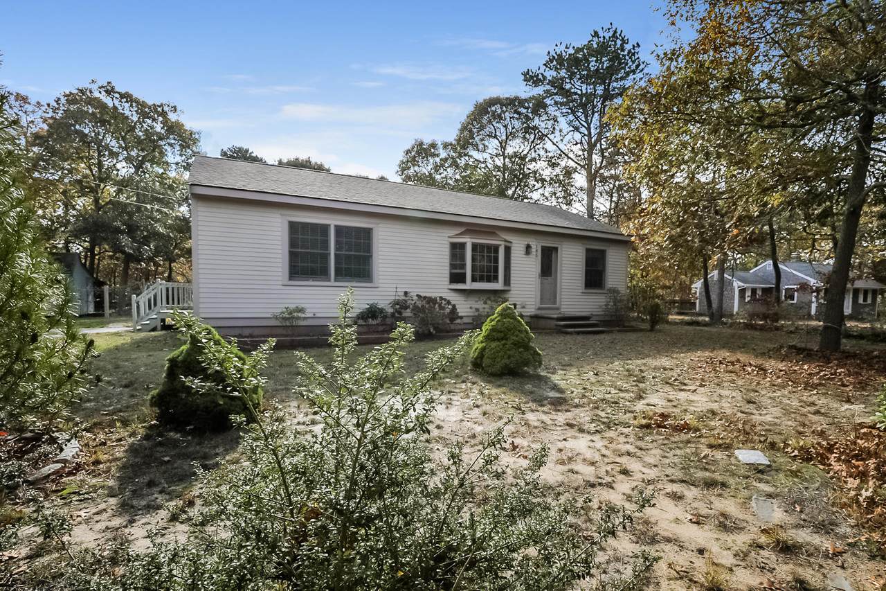 185 Kingsbury Beach Road - Photo 1