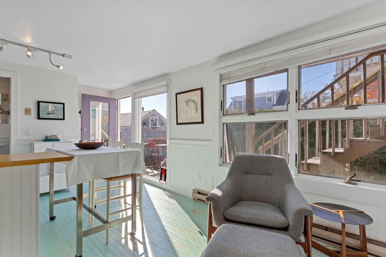 405 Commercial Street - Photo 1