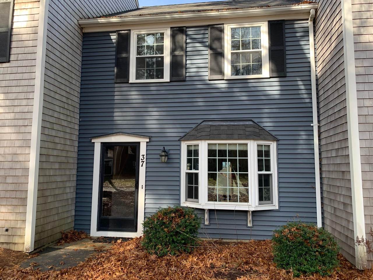 37 Woodview Drive - Photo 1