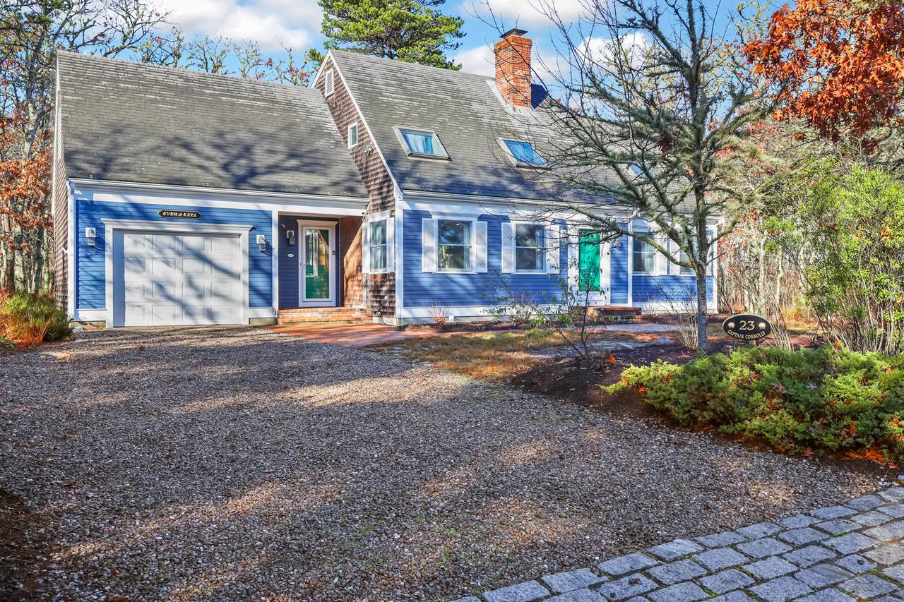 23 Captain Connolly Road - Photo 1