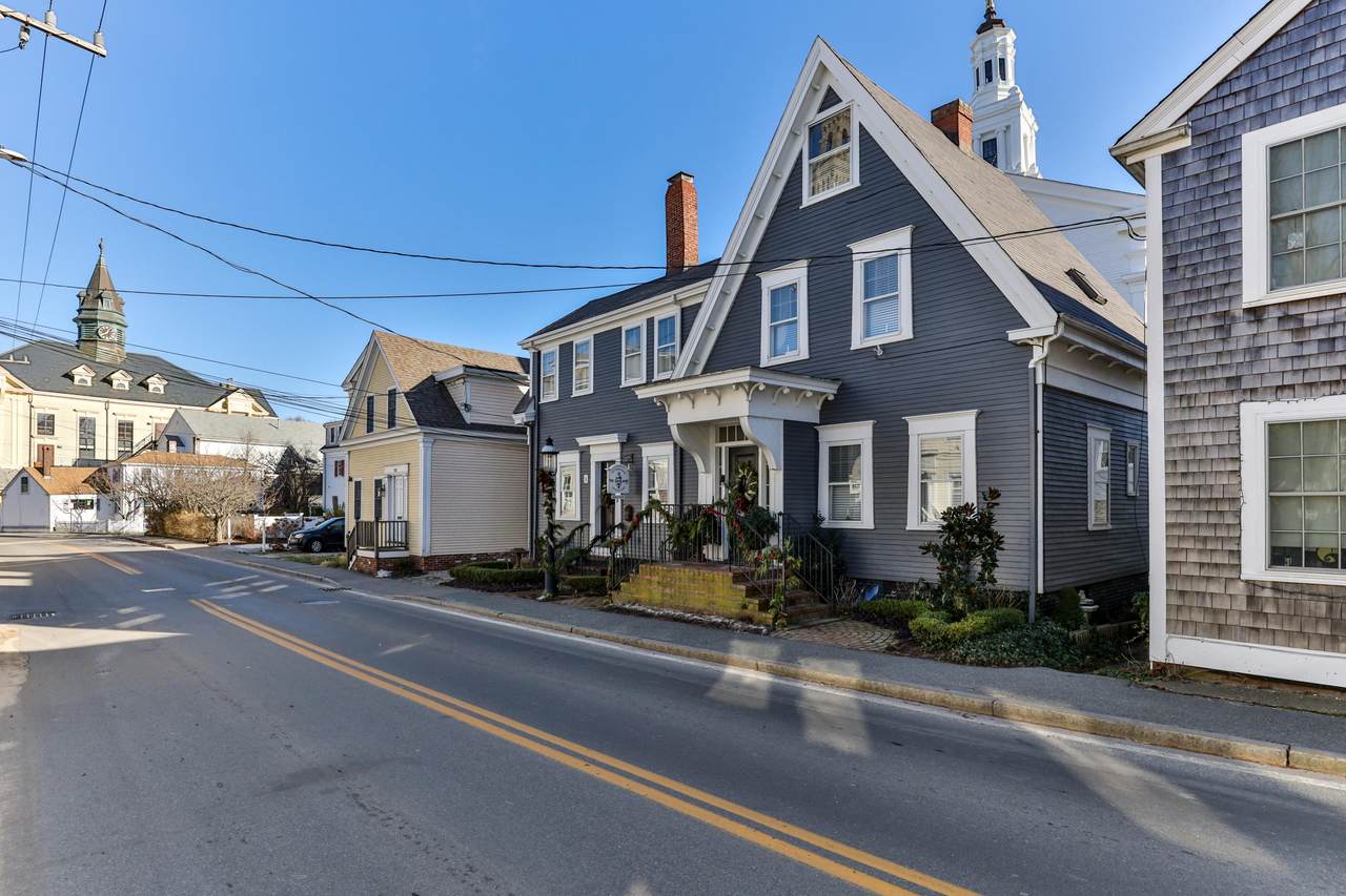 97 Bradford Street - Photo 1