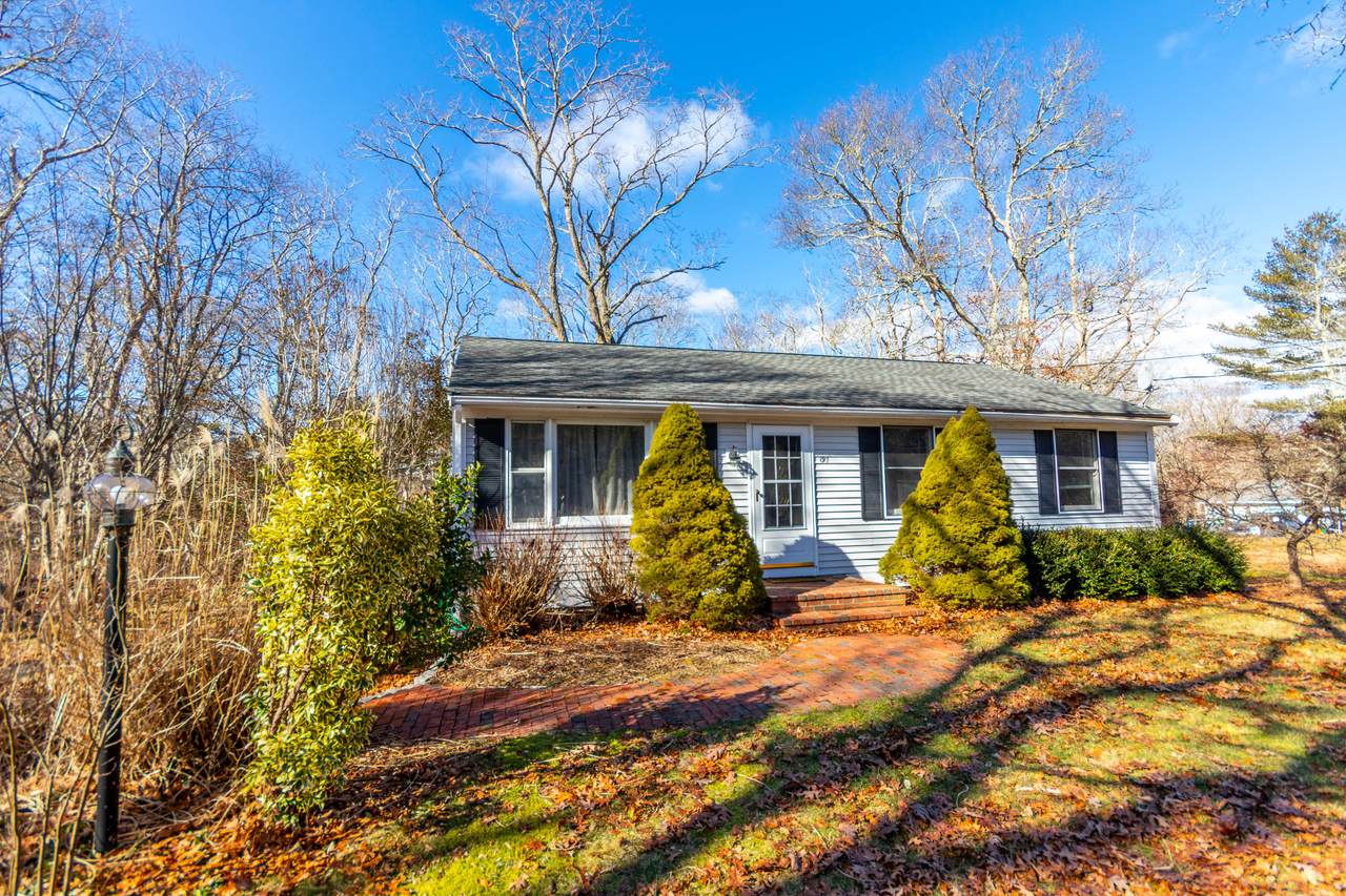 197 Great Neck Road - Photo 1