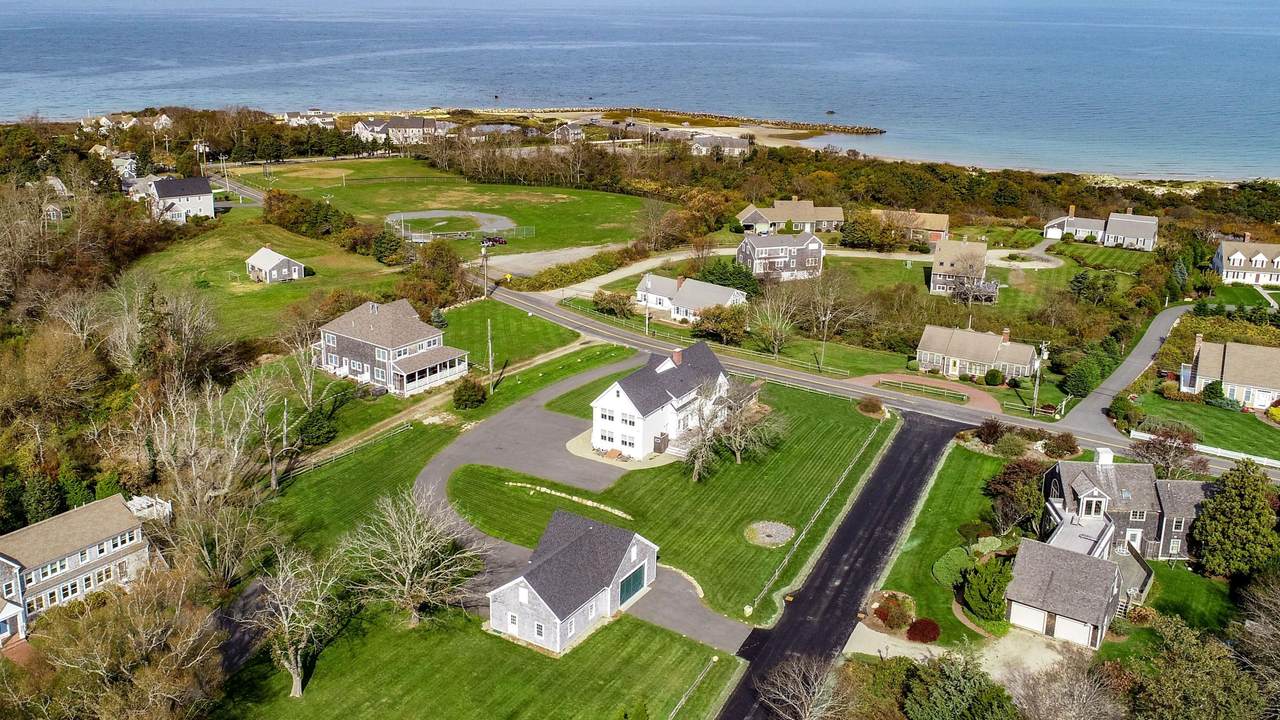 77 Seaside Avenue - Photo 1