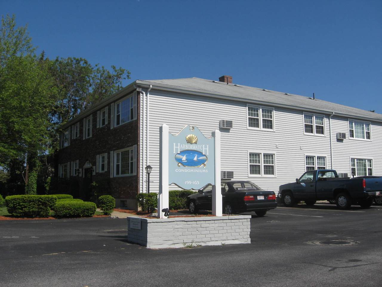 163 Center Street - Photo 1