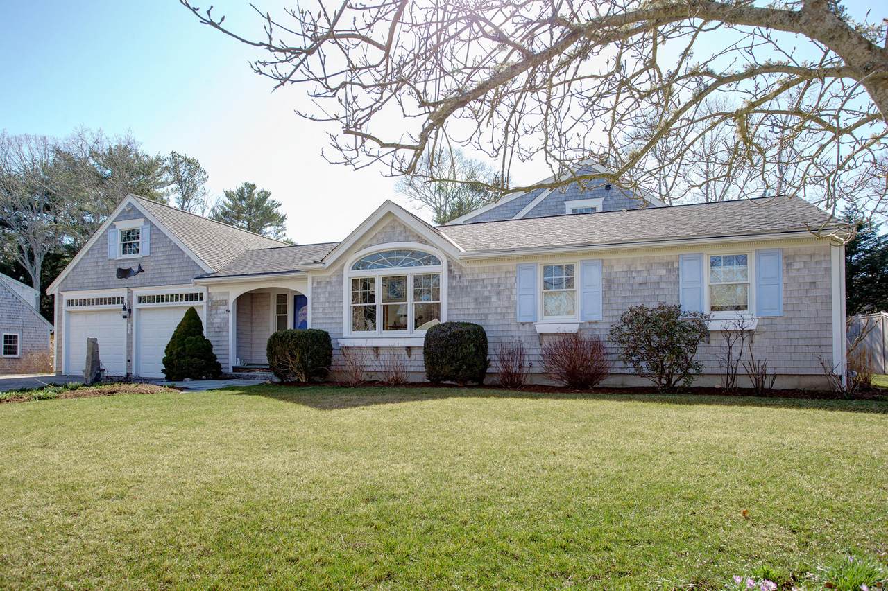 115 Wianno Circle - Photo 1