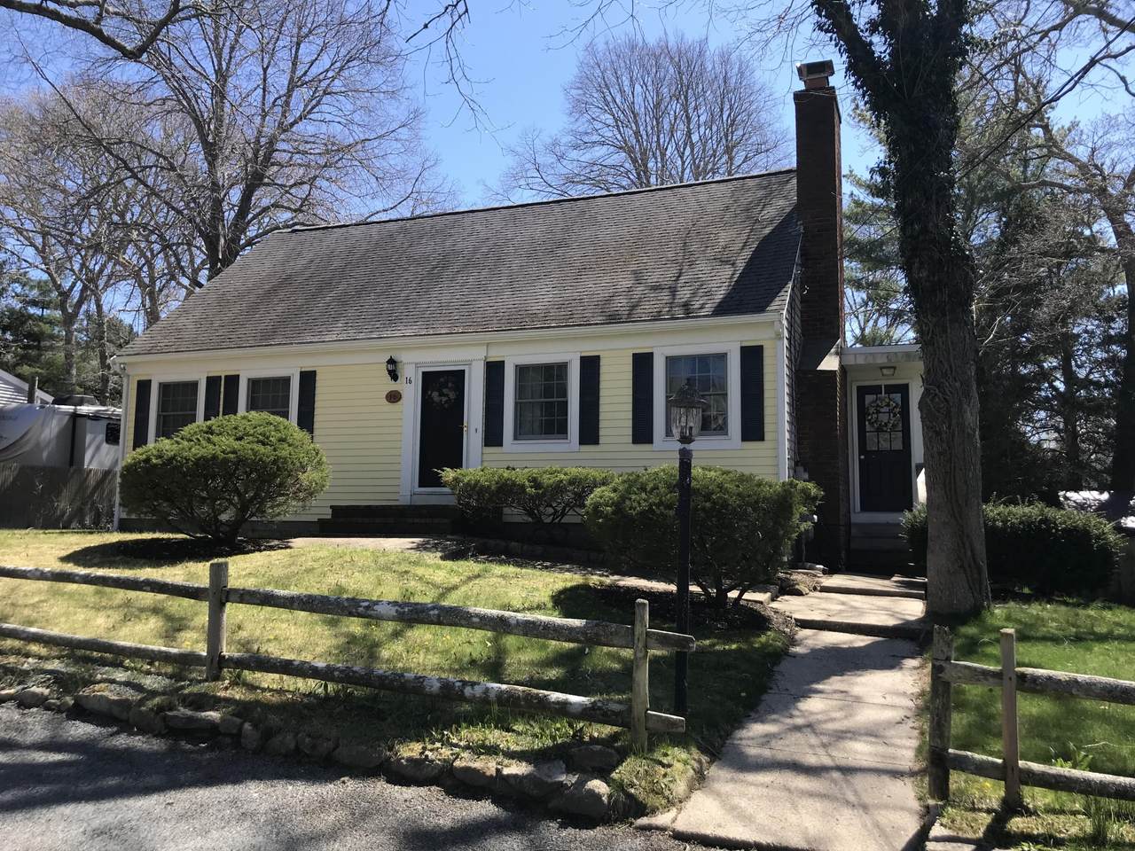 16 Wyman Avenue - Photo 1