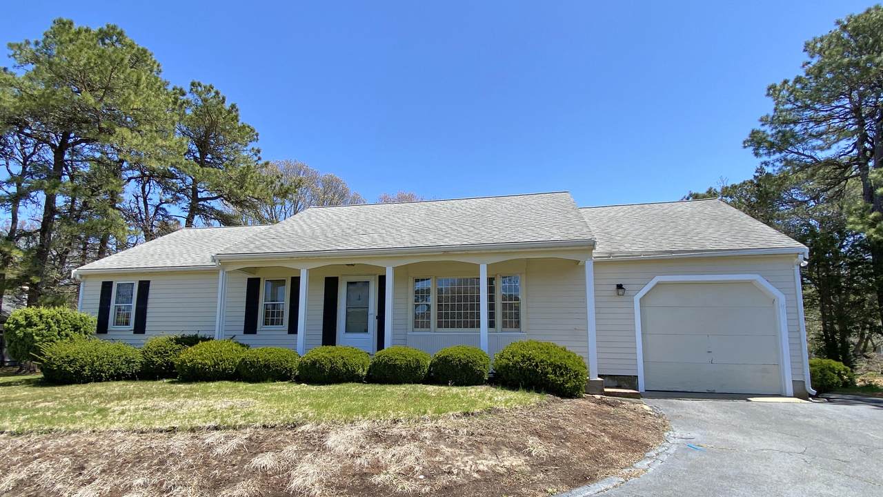 16 Four Seasons Drive - Photo 1