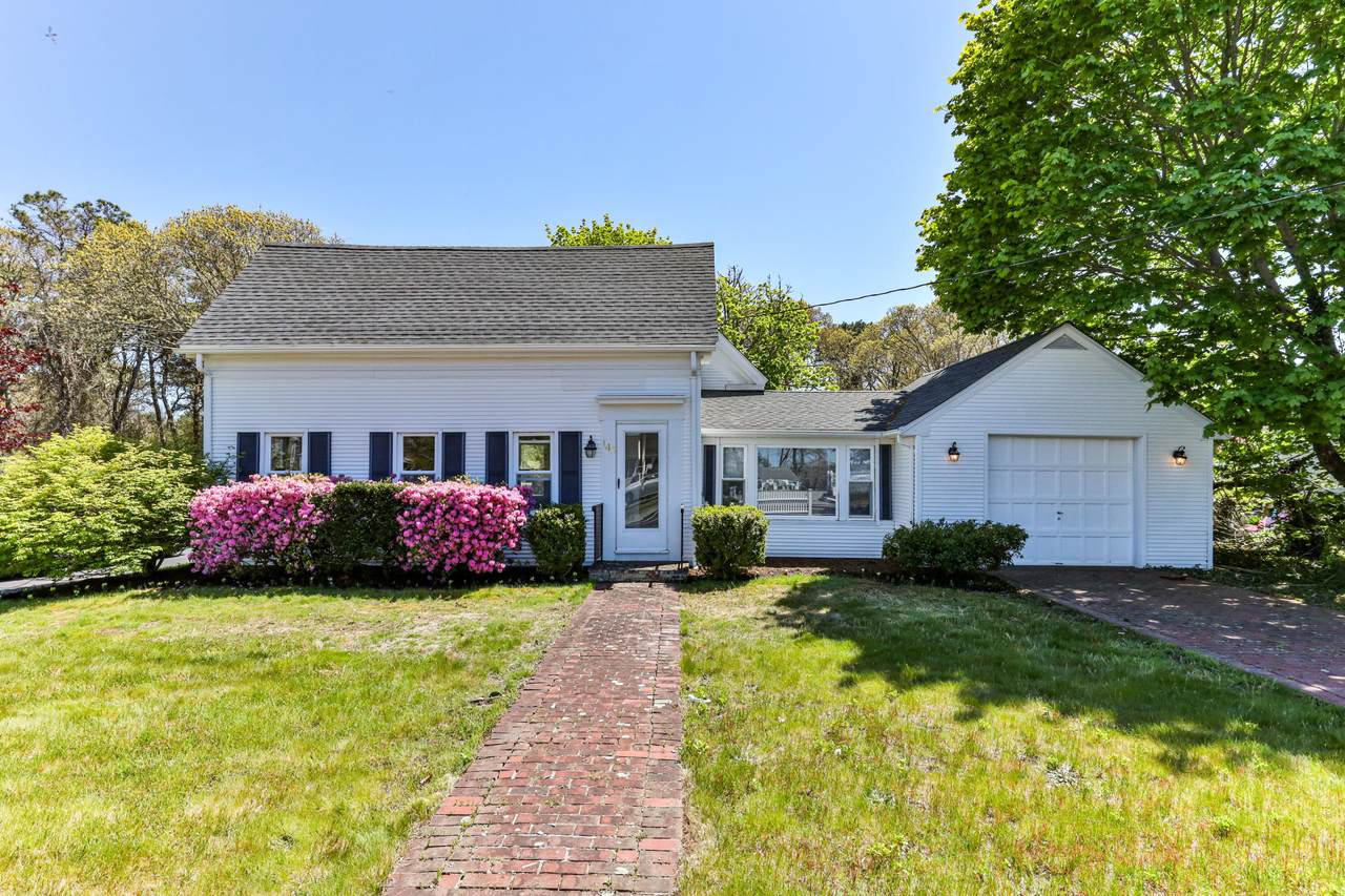 143 Main Street - Photo 1