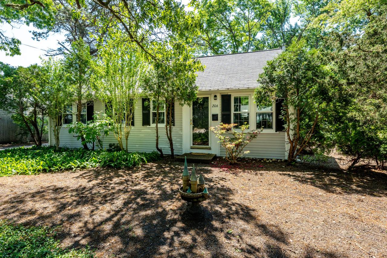 206 Wood Road - Photo 1
