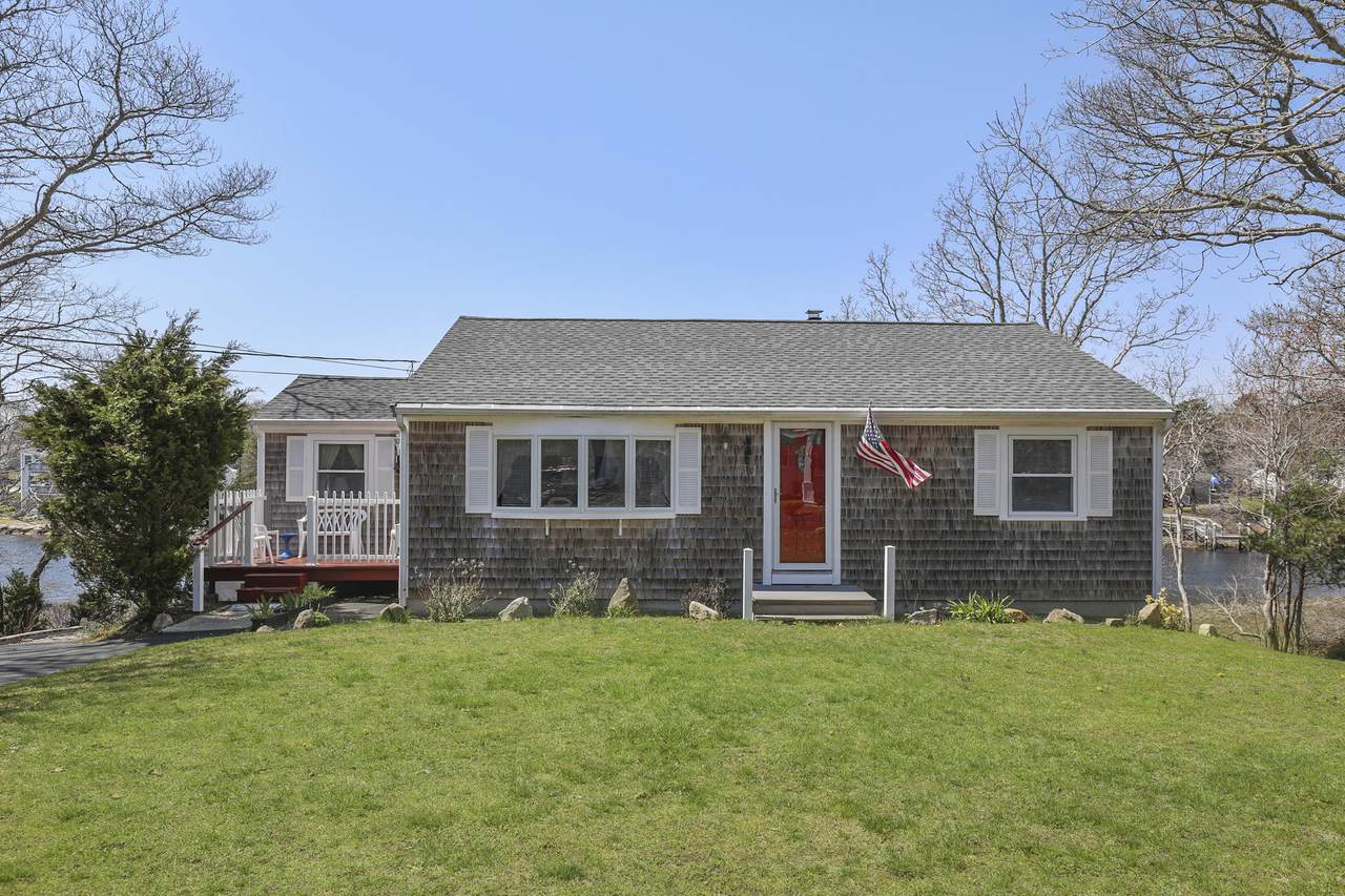 171 Edgewater Drive - Photo 1