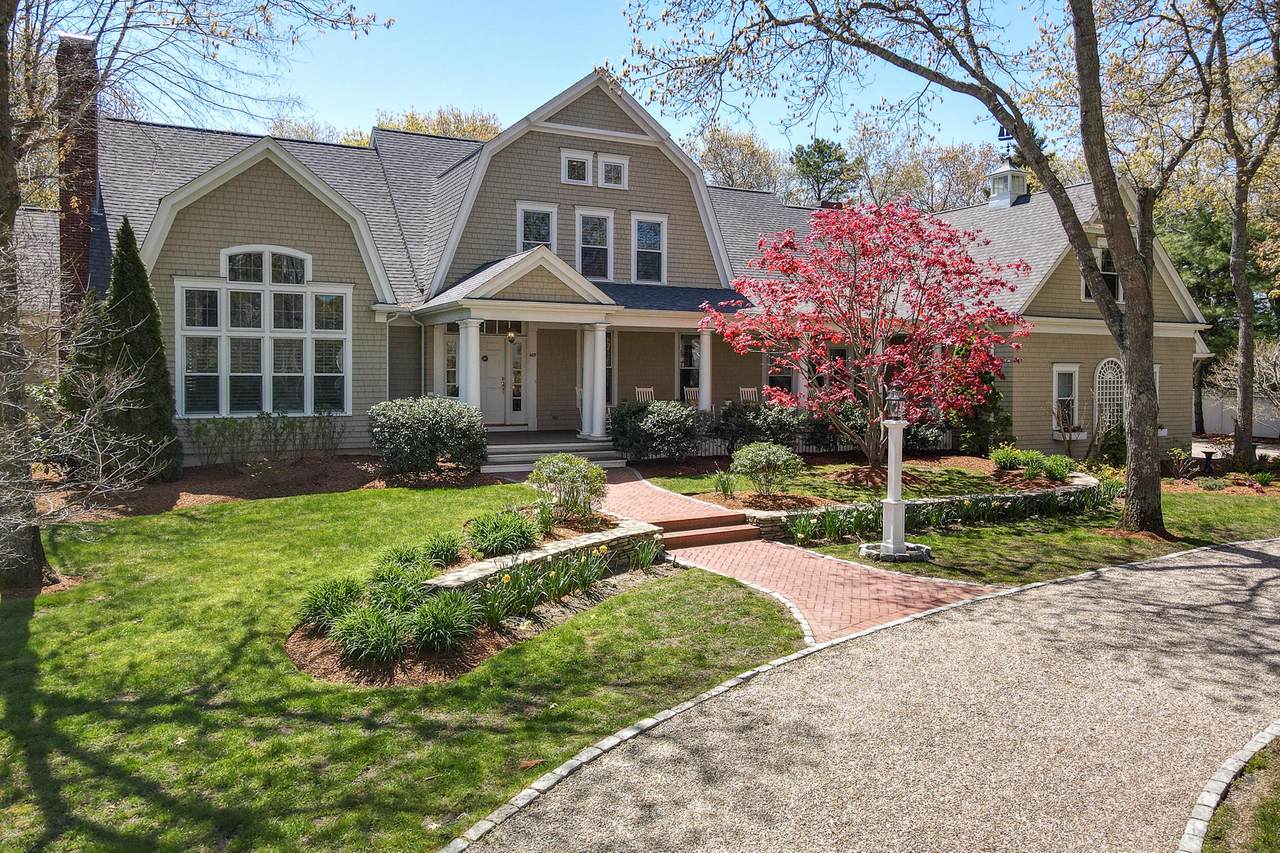 405 Bridge Street - Photo 1