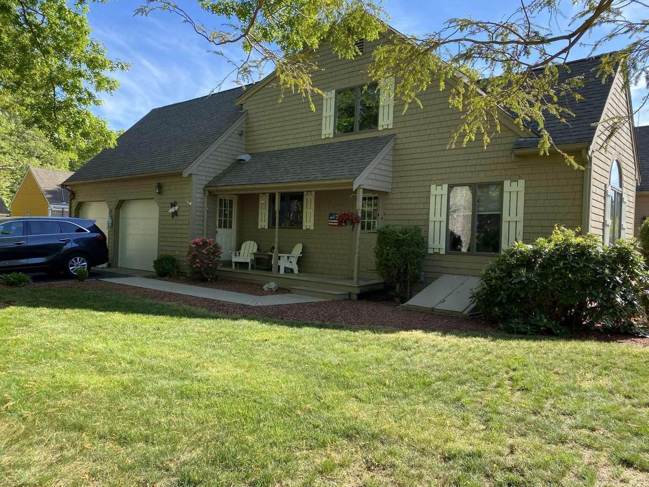 110 James Circle - Photo 1