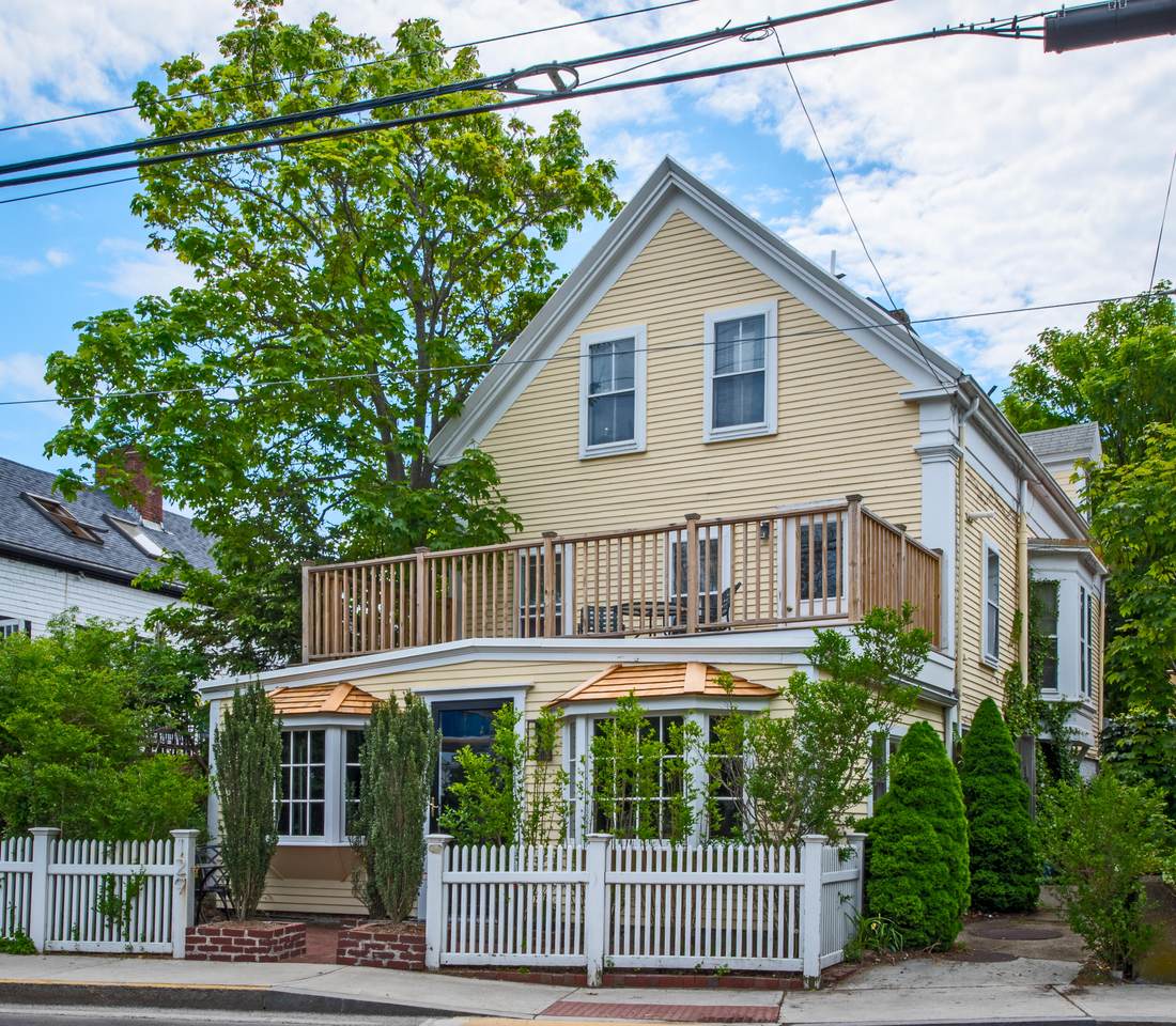 129 Bradford Street - Photo 1