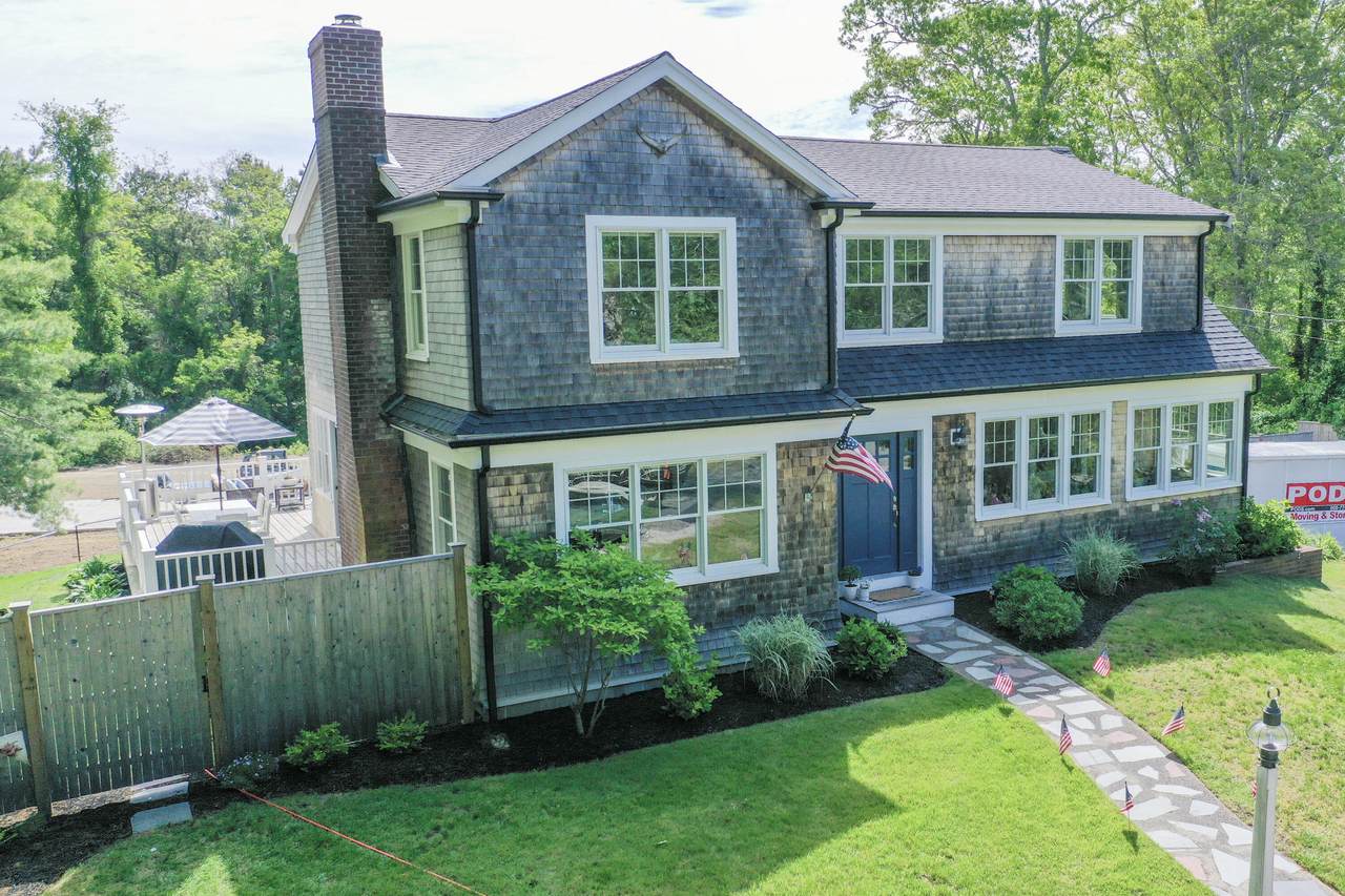 20 Crump Road - Photo 1