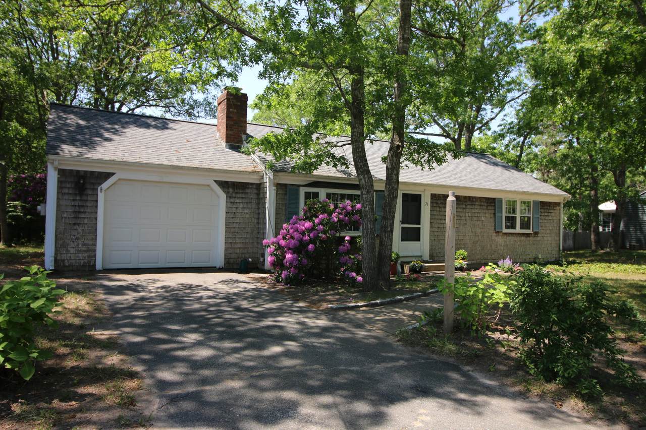 71 Diane Avenue - Photo 1