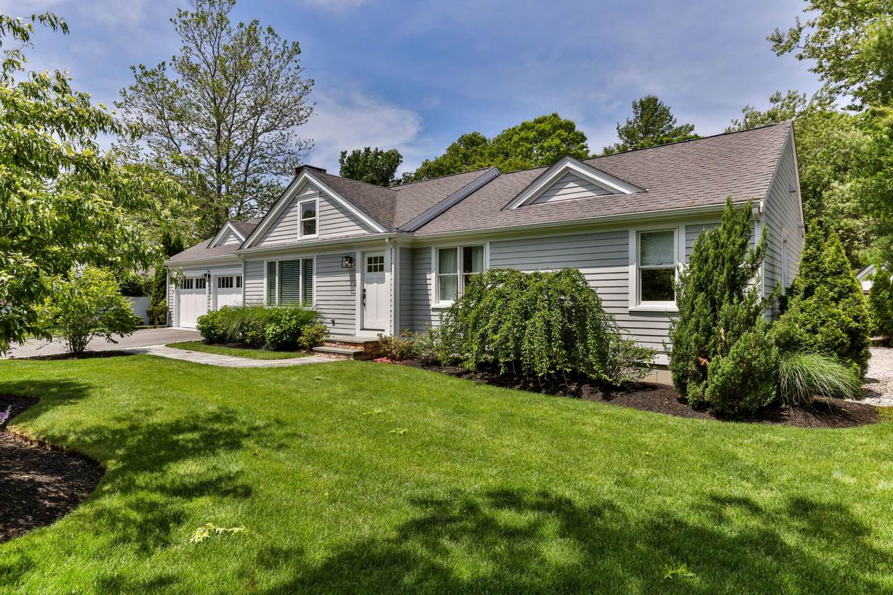 48 Warwick Way - Photo 1