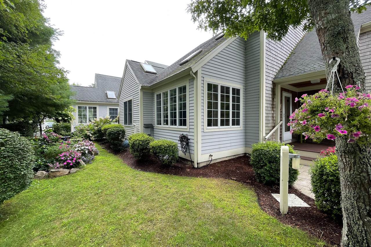 9 Green Ivy Lane - Photo 1