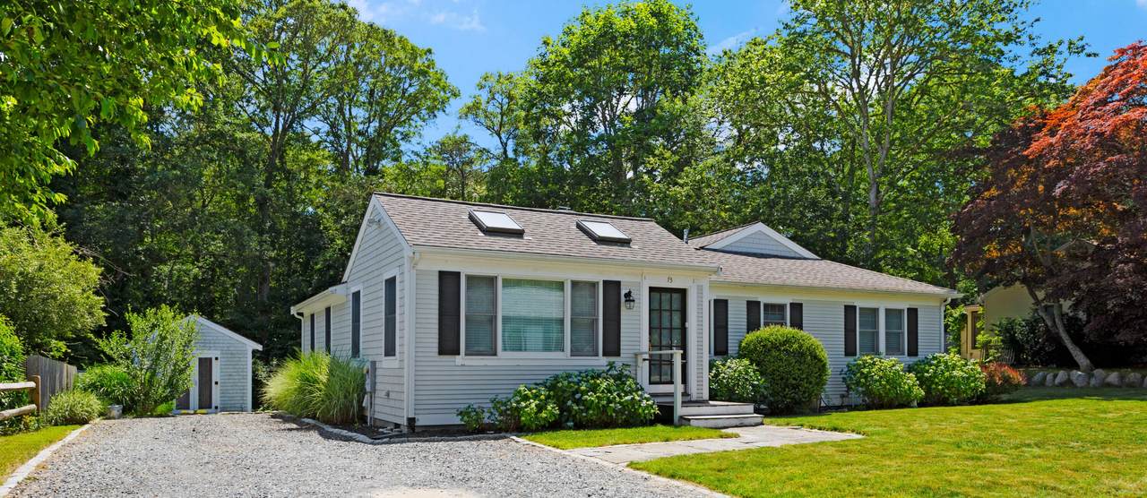 13 Johnny Cake Road - Photo 1