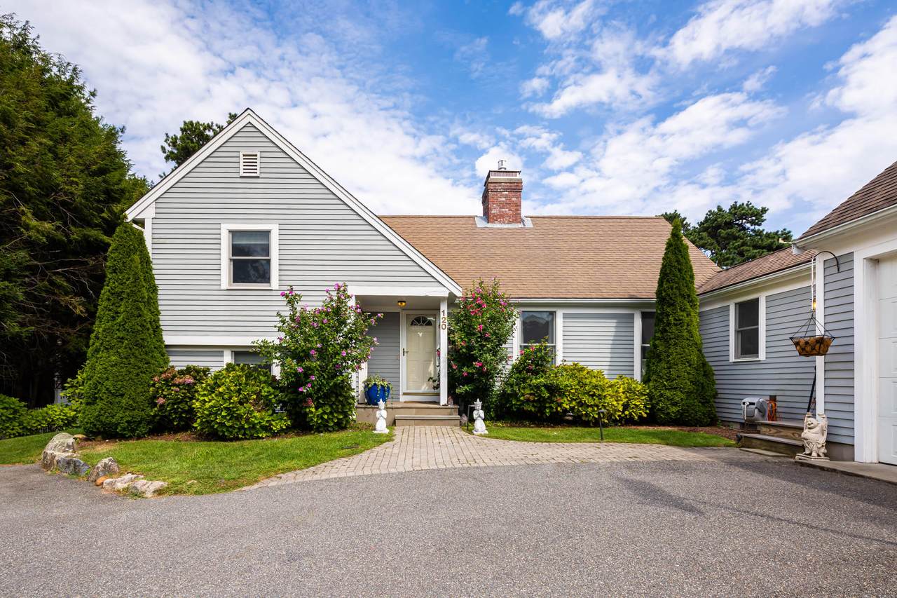 120 Seaview Road - Photo 1