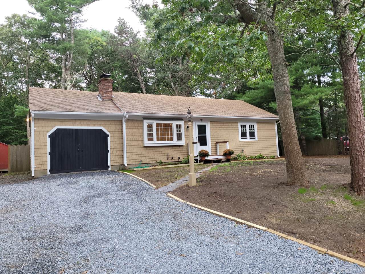281 Ames Way - Photo 1