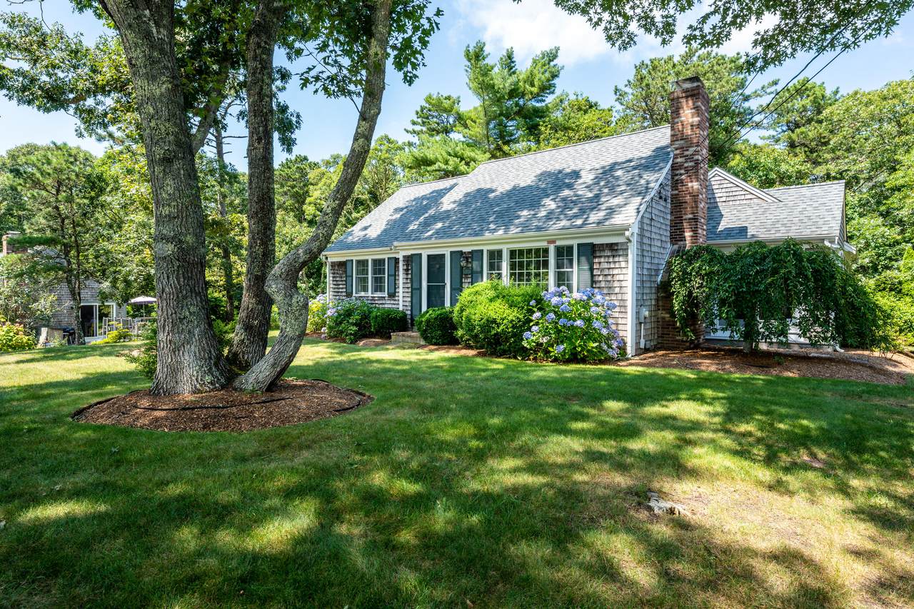 49 Middle Road - Photo 1