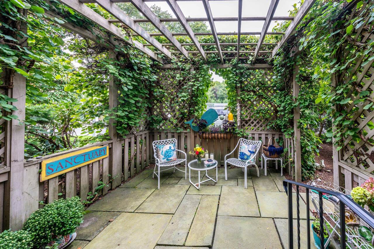39 Tower Hill Road - Photo 1