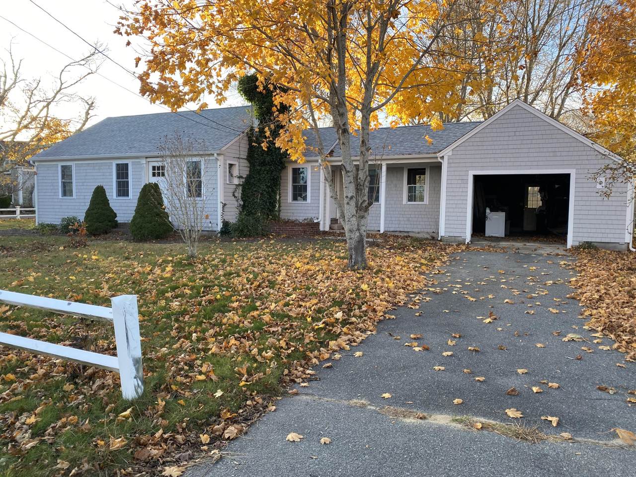 99 Berry Avenue - Photo 1