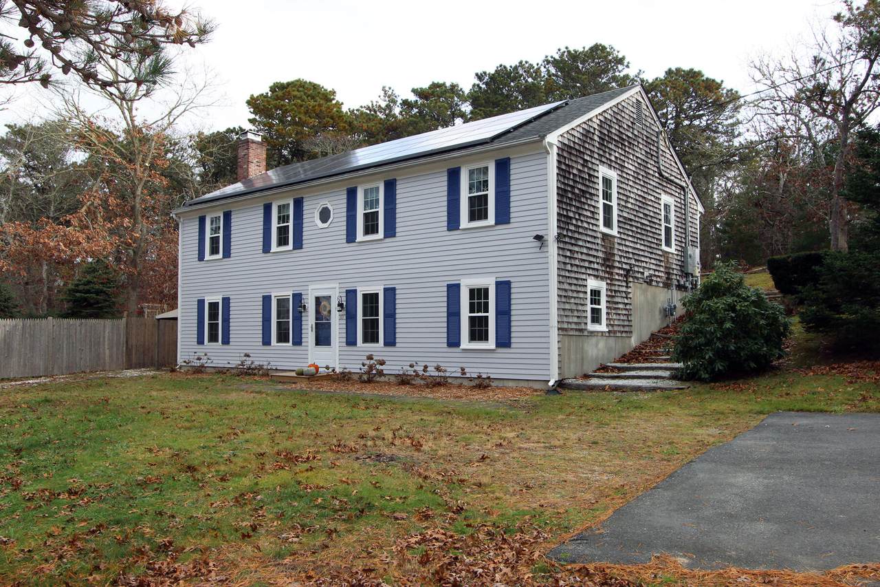 33 Indian Trail - Photo 1