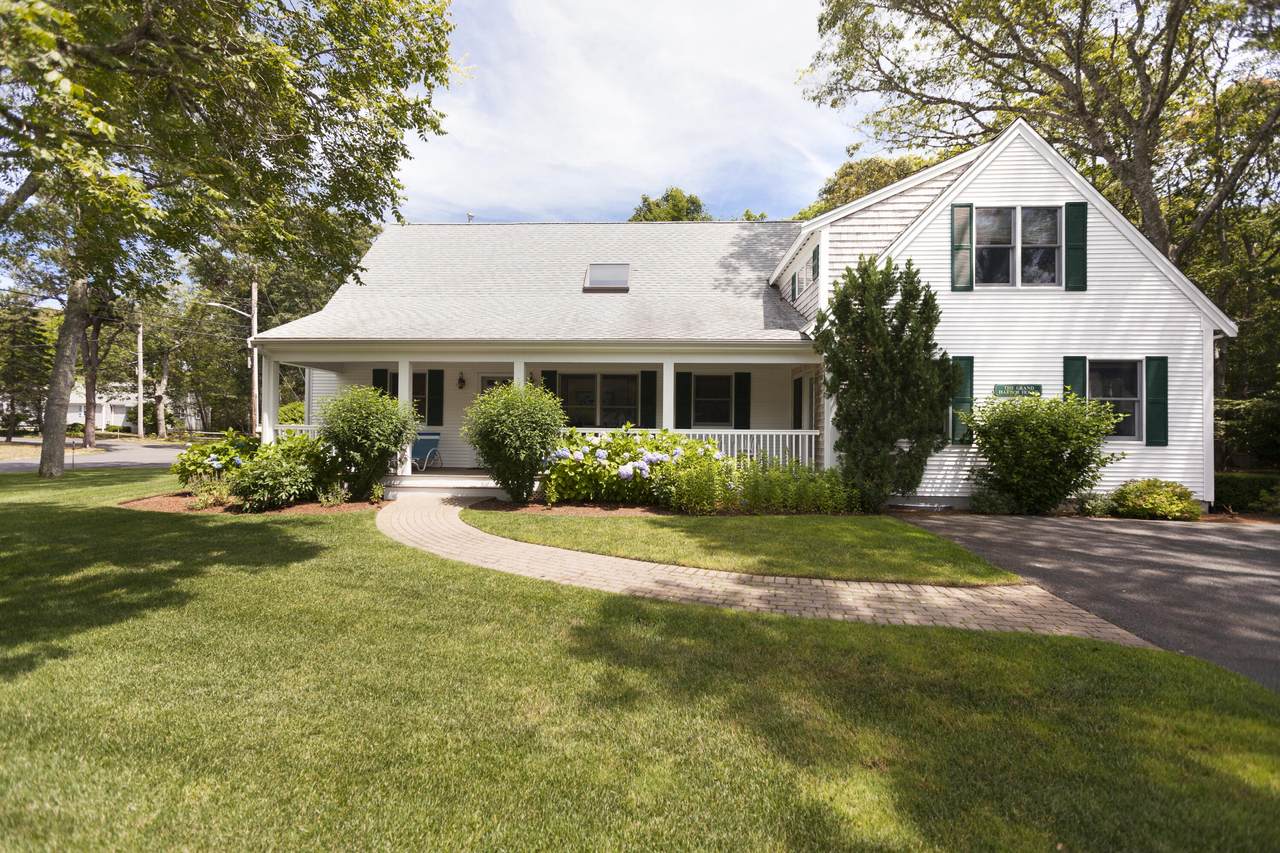 46 Harbor Road - Photo 1
