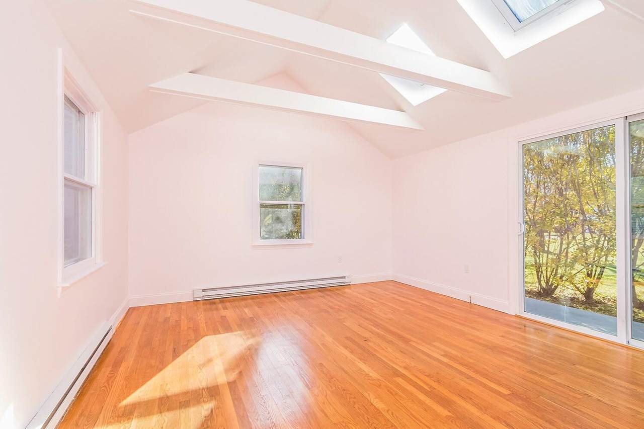 727 Main Street - Photo 1
