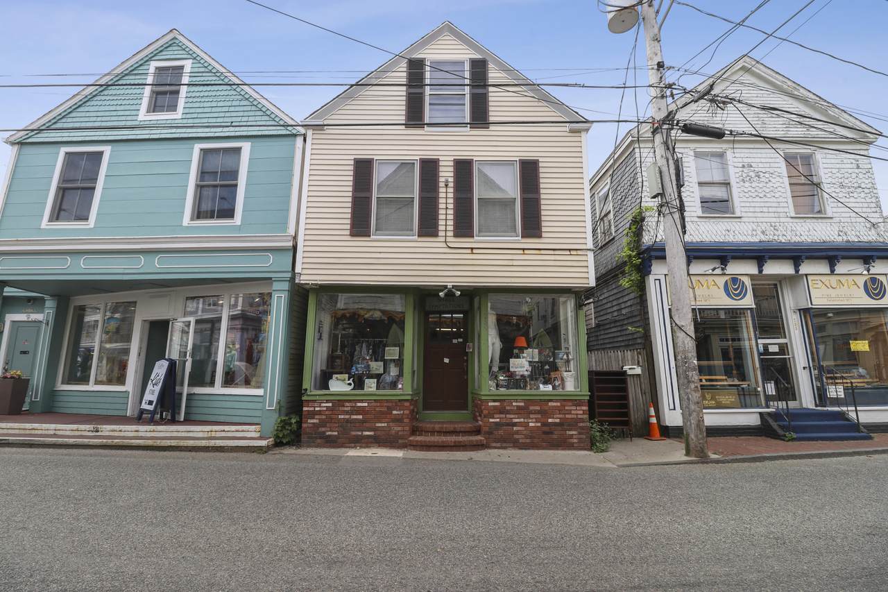 289 Commercial Street - Photo 1