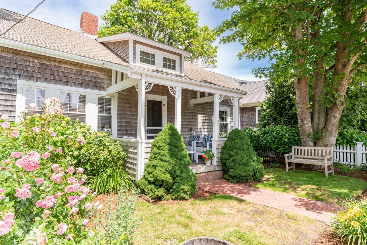 53 Seaview Street - Photo 1