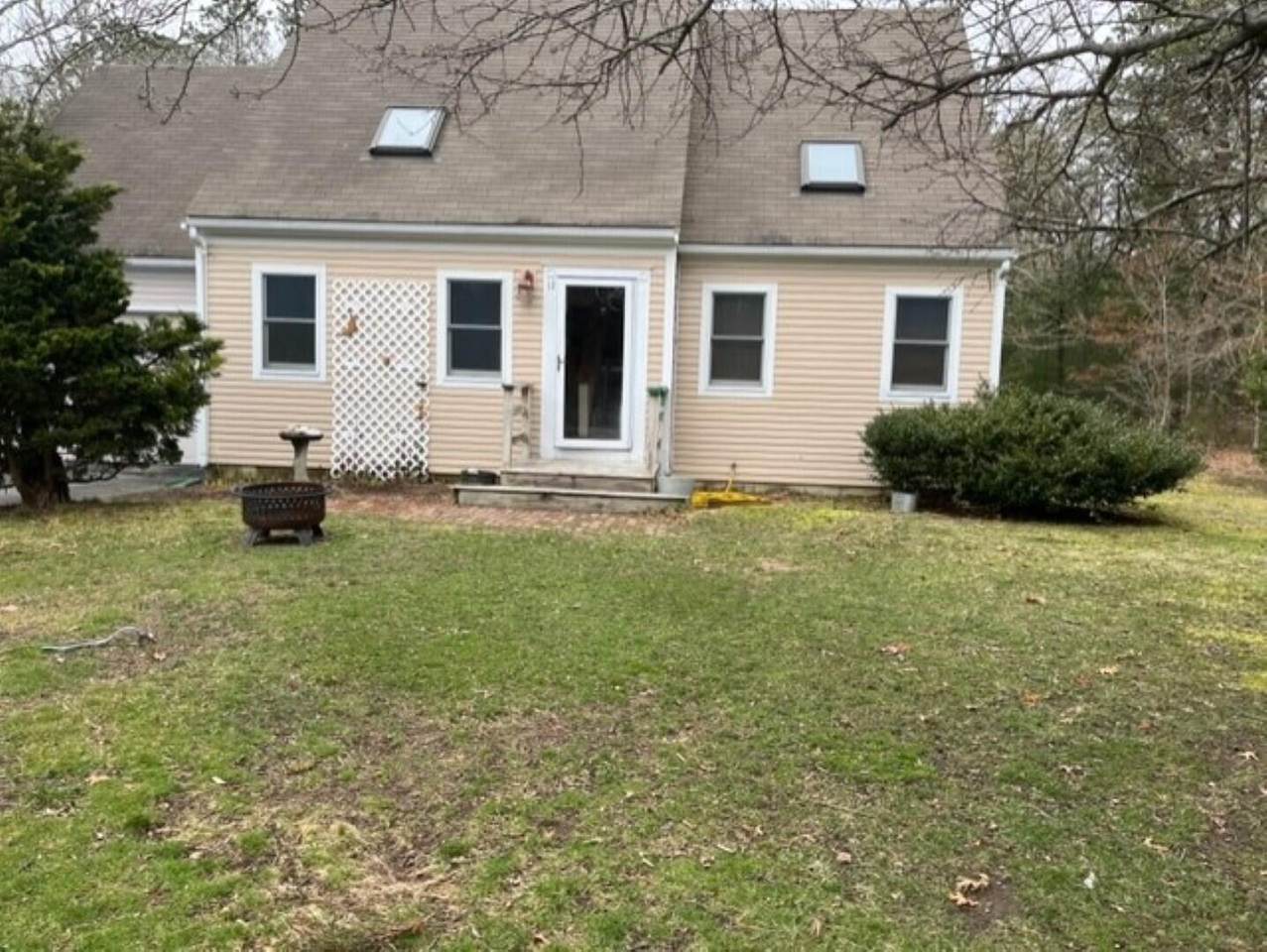 11 Antunes Avenue - Photo 1