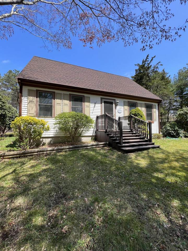 525 Carriage Shop Road - Photo 1