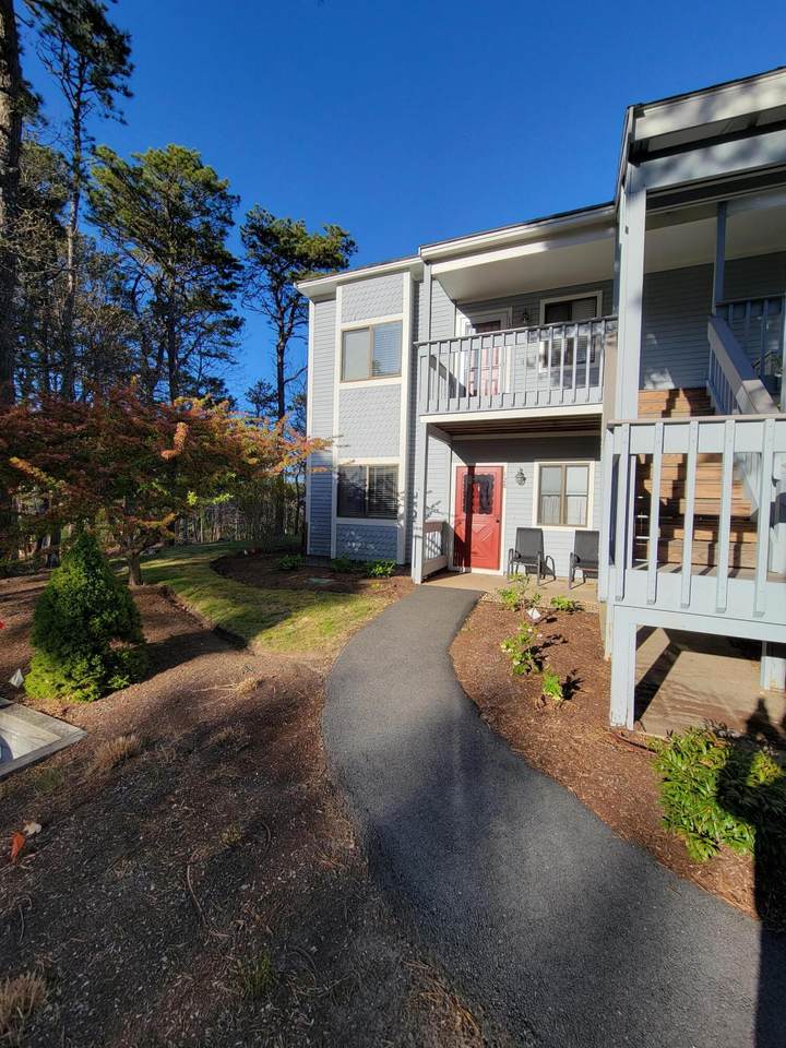 128 Chilton Lane - Photo 1