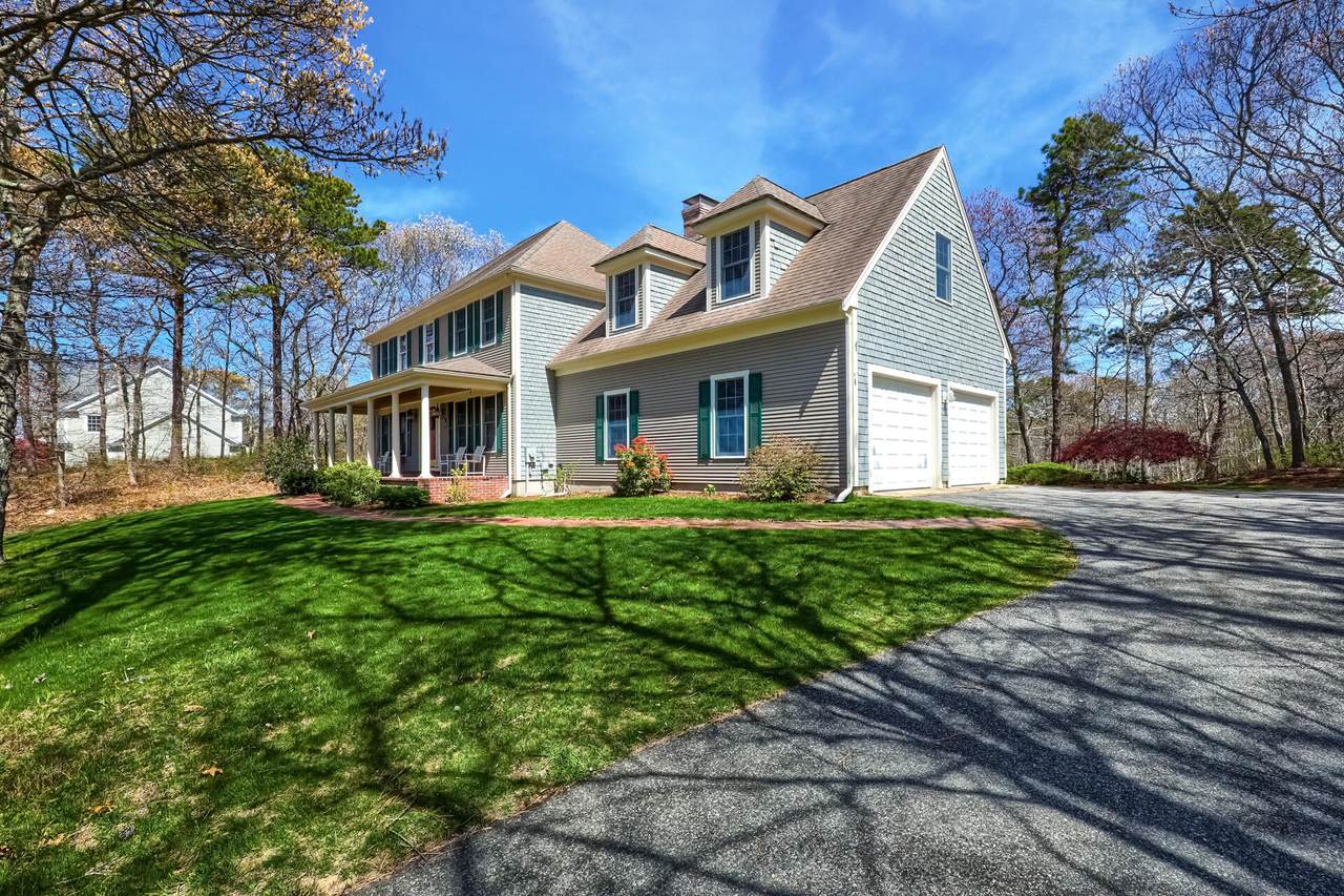 9 Crescent Hill Road - Photo 1