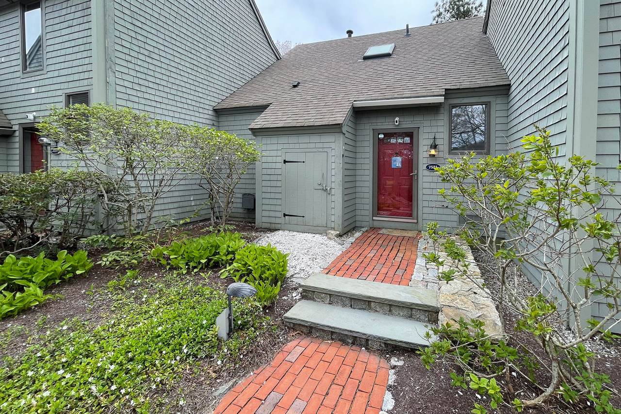 22 Mid-Iron Way - Photo 1