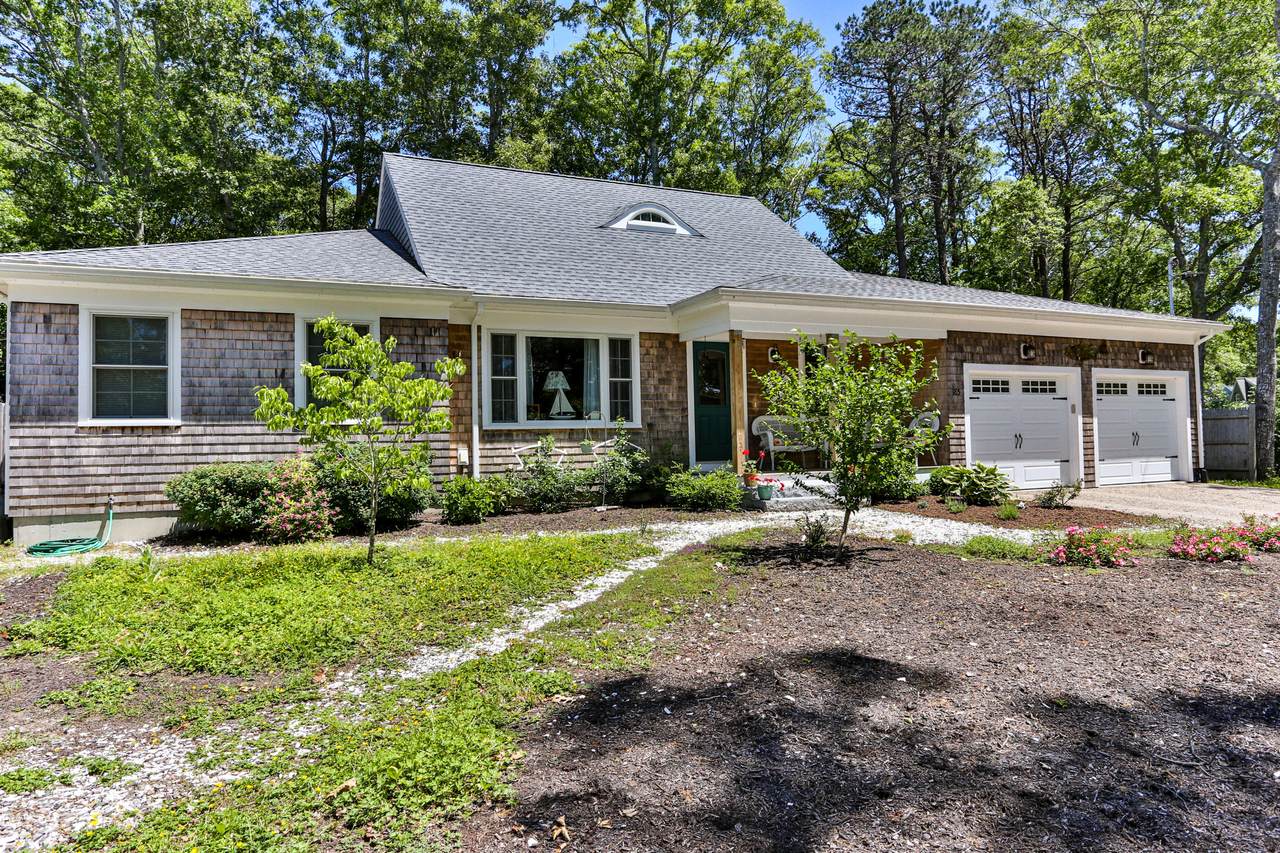 185 Captains Row - Photo 1