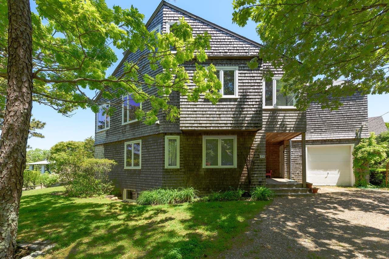 25 Atlantic Avenue - Photo 1