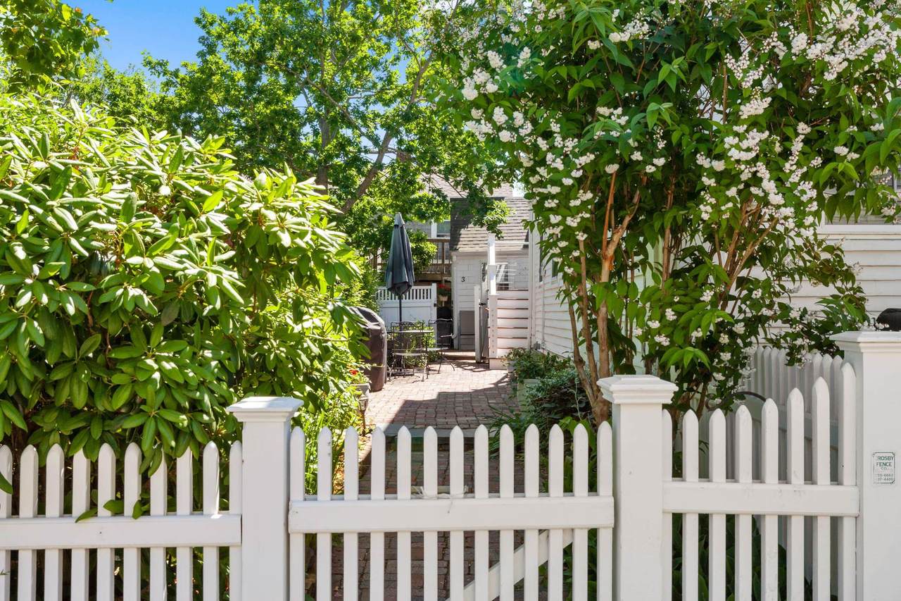 4 Franklin Street - Photo 1