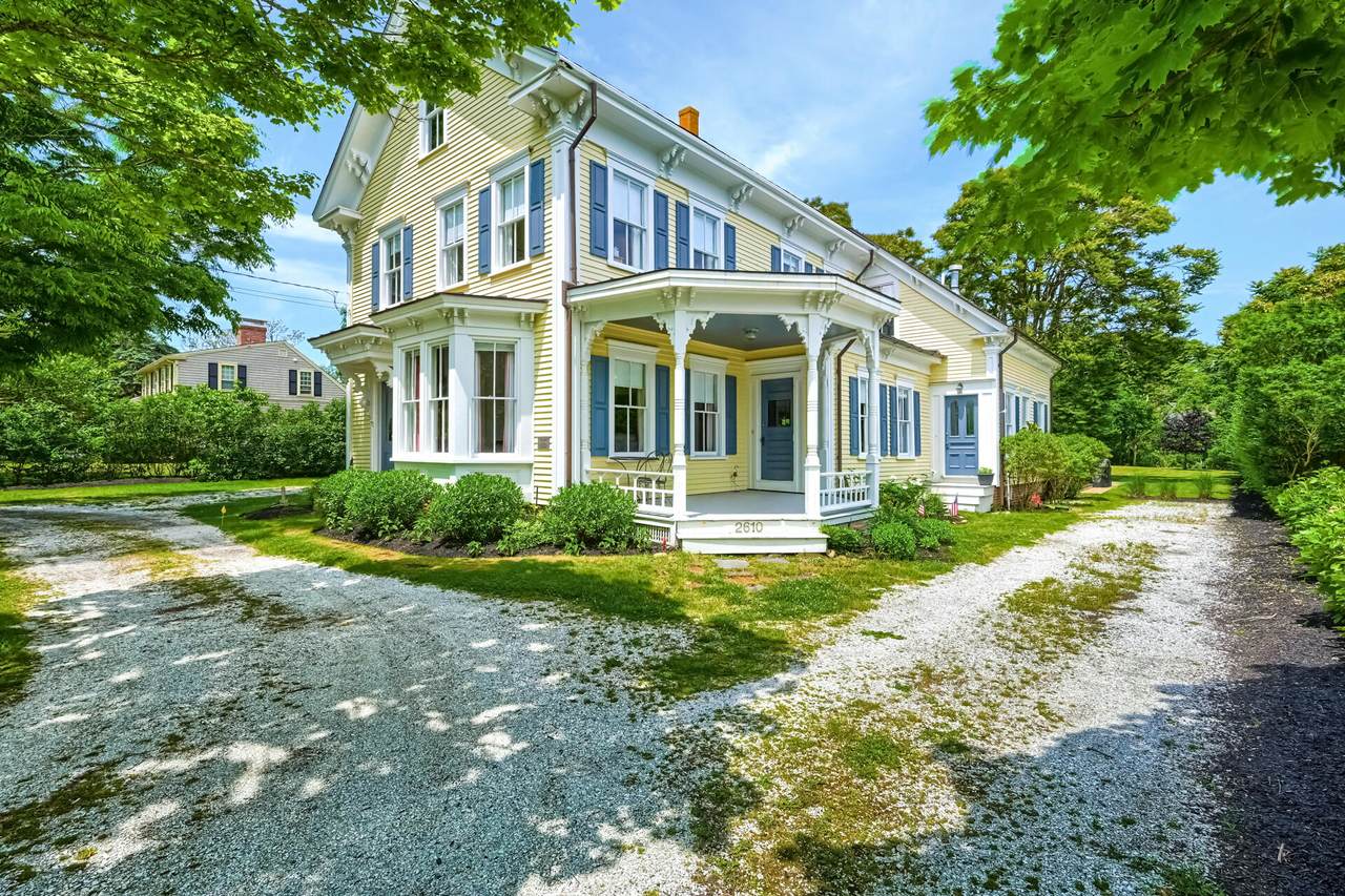 2610 Main Street - Photo 1