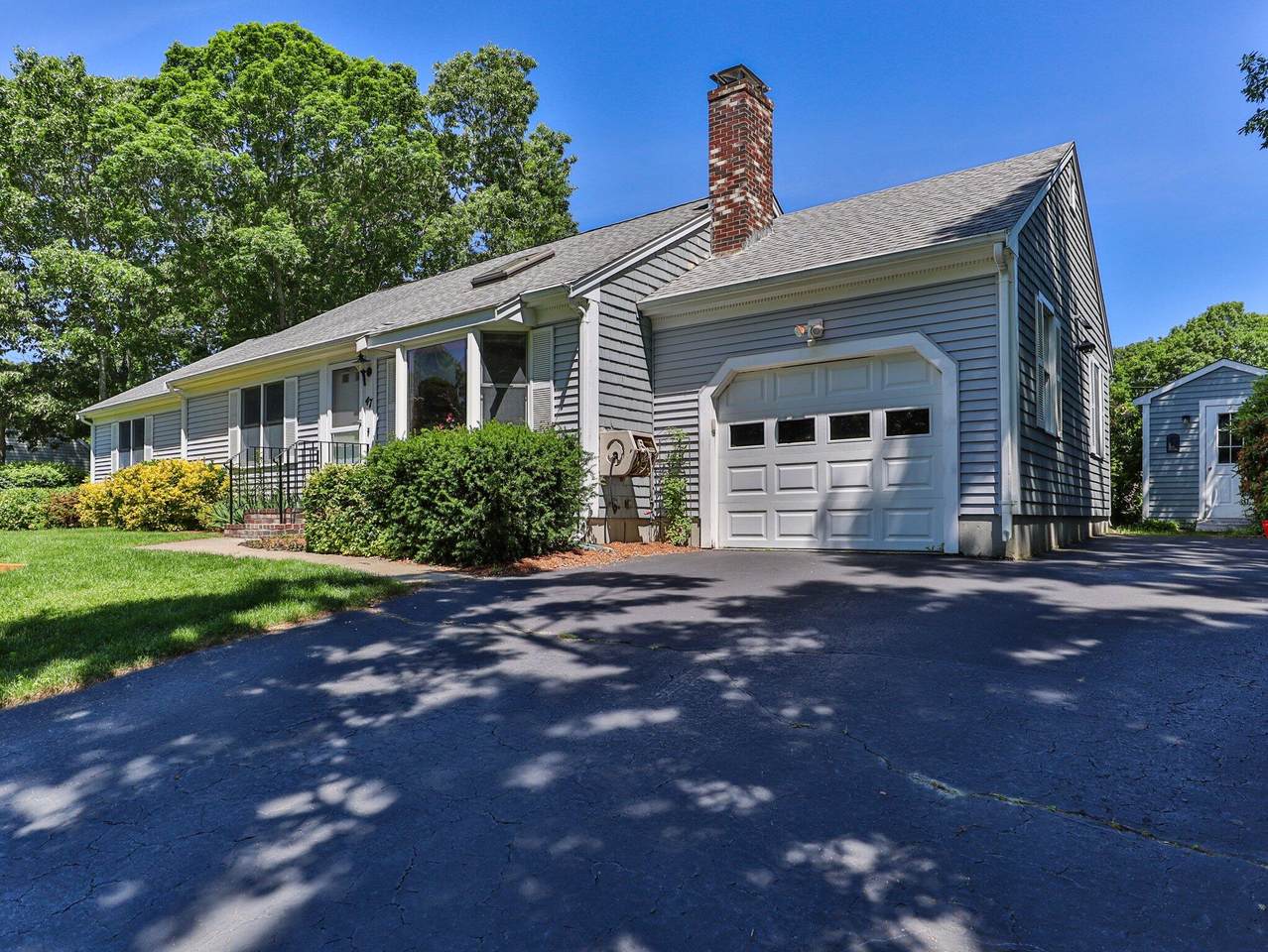 47 Renee Lane - Photo 1