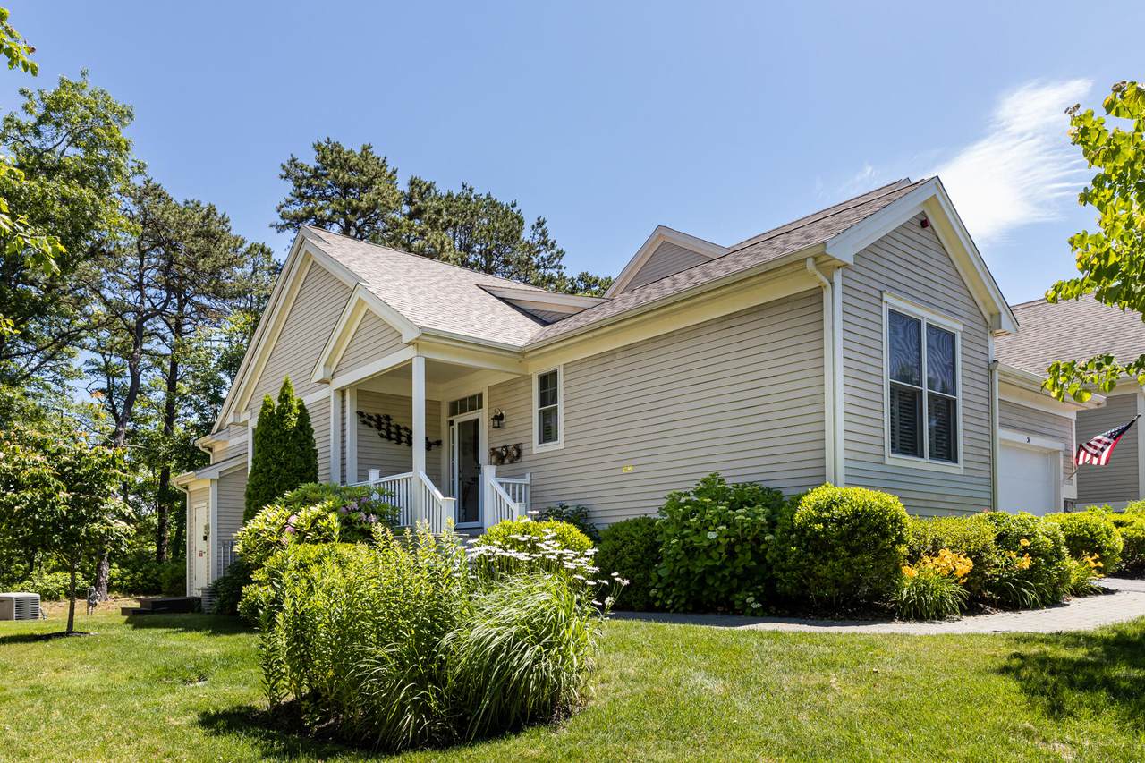 51 Twin Oaks Drive - Photo 1