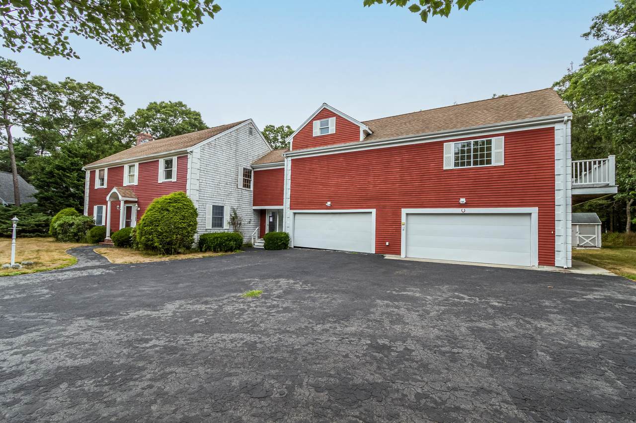 3 Holly Ridge Drive - Photo 1