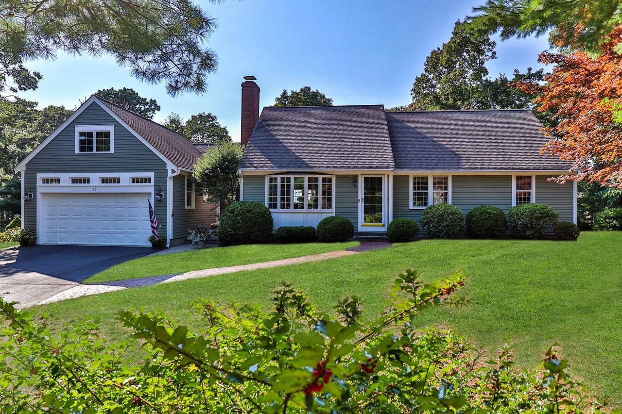 10 Walden Place - Photo 1