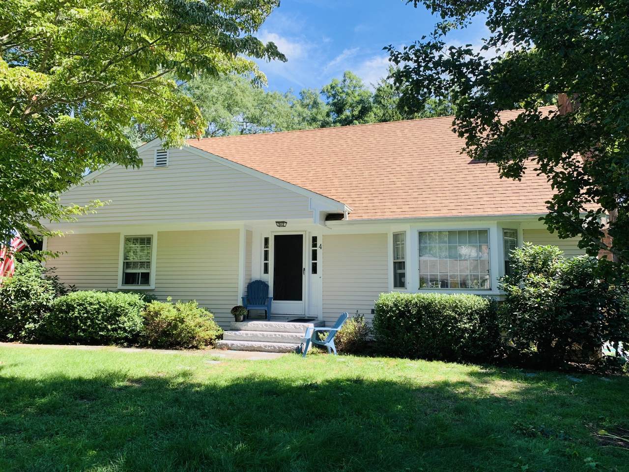4 Bourne Avenue - Photo 1