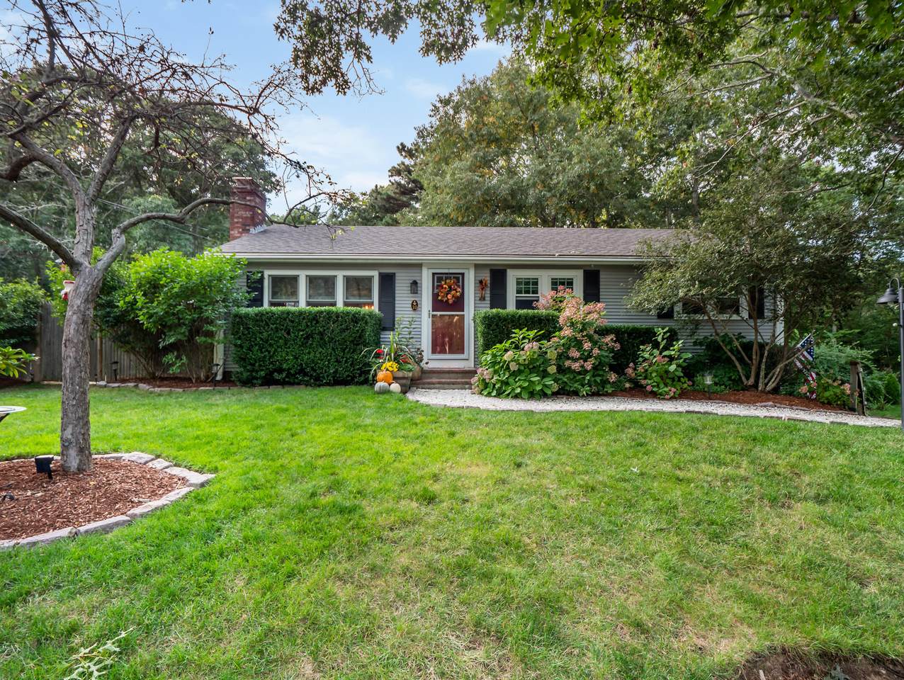 10 Clement Street - Photo 1