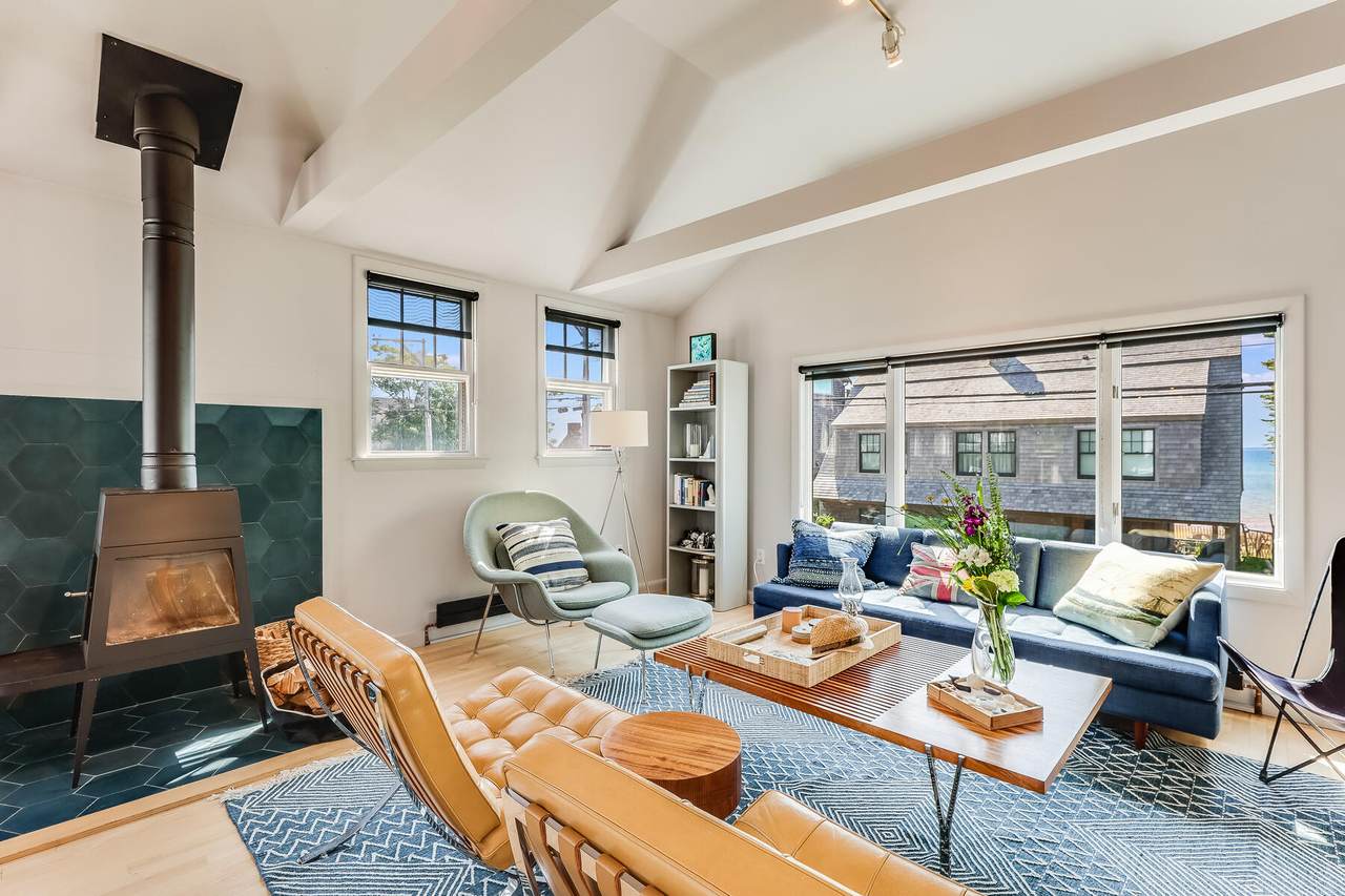 444 Commercial Street - Photo 1