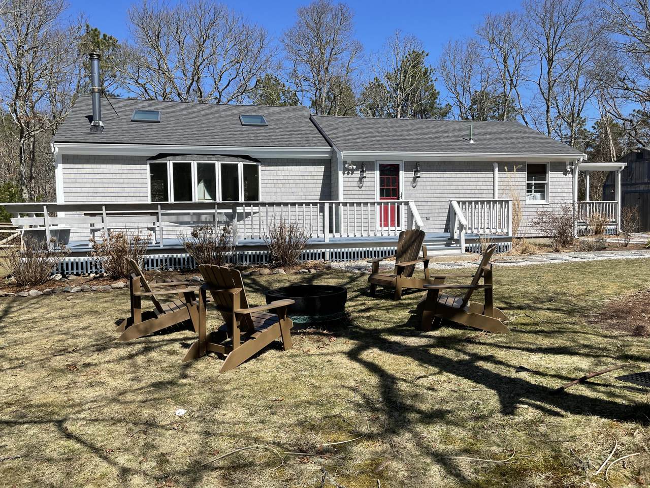 25 Theroux Drive - Photo 1